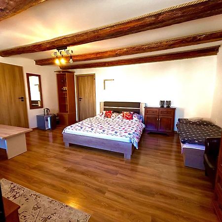 Apartman Velicka Vinaren Попрад Экстерьер фото