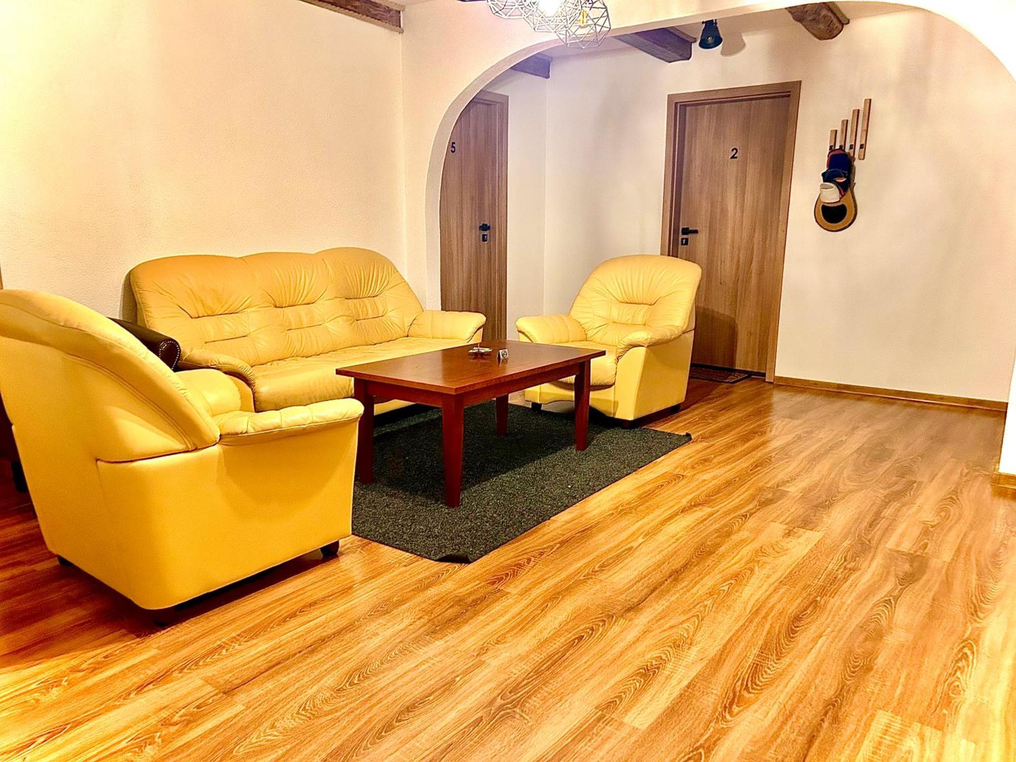 Apartman Velicka Vinaren Попрад Экстерьер фото